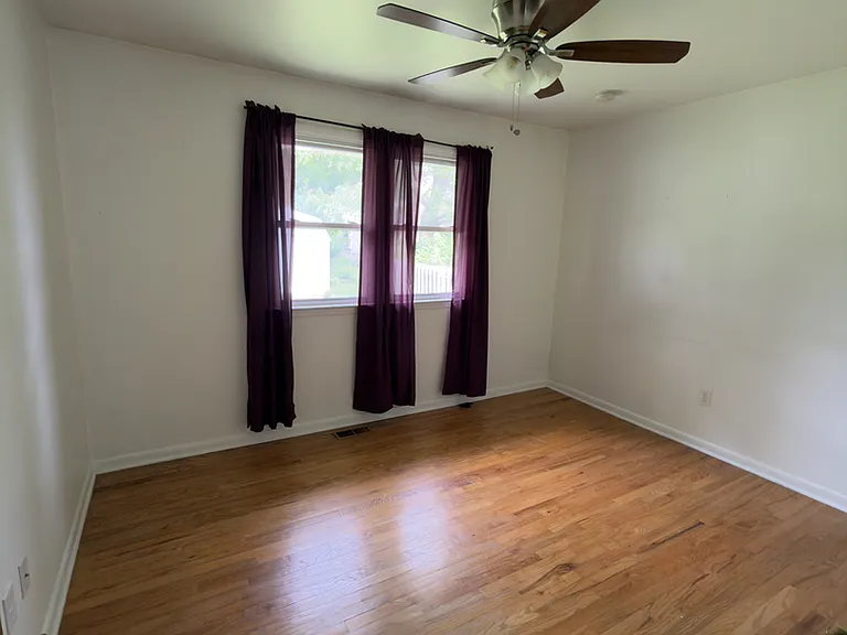 393 Phillips Ave — Photo 9