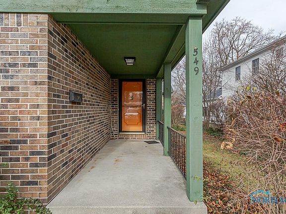 5th image of 549 E 5th St