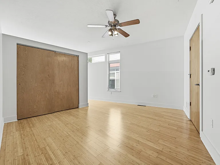 521 Shady Ave #14 — Photo 16