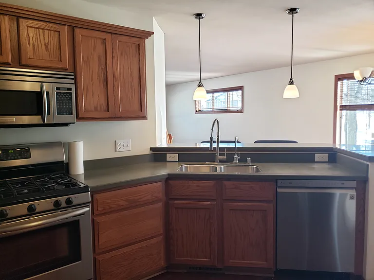3718 Stonebridge Dr — Photo 9
