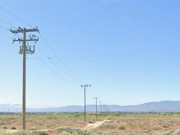 2701 W Avenue H #8, Lancaster, CA 93536