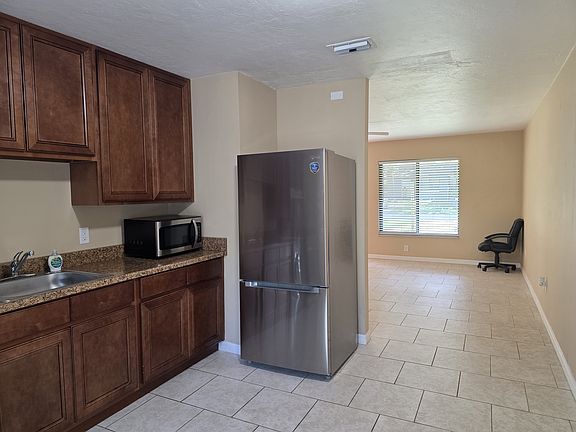 5th image of 3208 SW 26th Ter #B