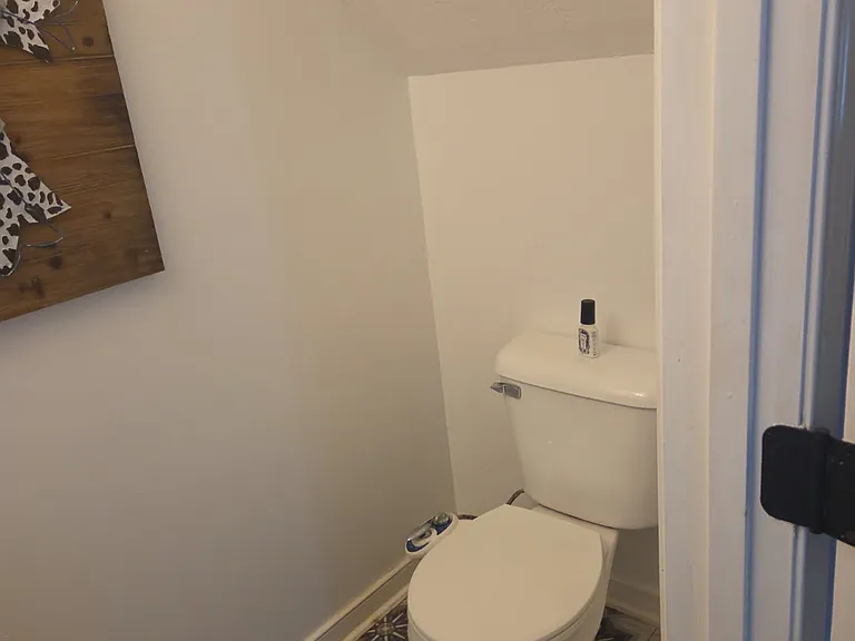 5720 Haley Ln — Photo 10