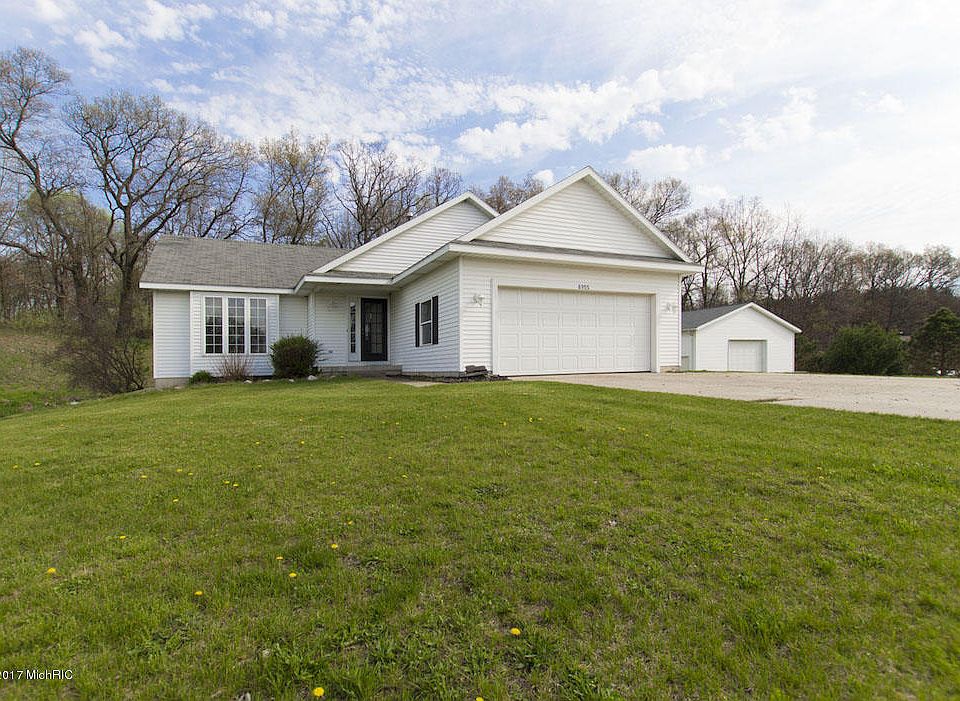 1st image of 8955 Monty Dr NE