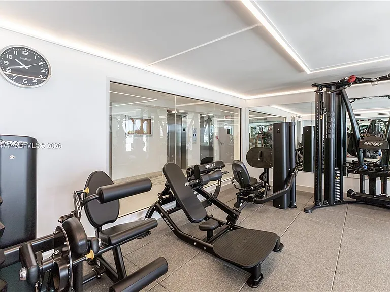 345 Ocean Dr #607 — Photo 28