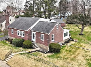 955 Wesley Ave, Huntingdon Valley, PA 19006