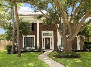 16914 Country Bridge Rd, Houston, TX 77095