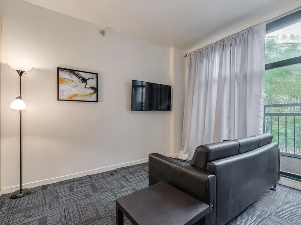 22 Cordova St E #310, Vancouver, BC V6A 4G8