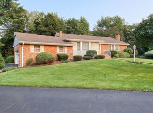 702 Neill Ct, Oradell, NJ 07649