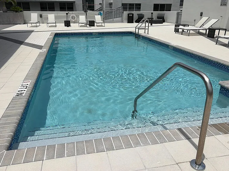 425 N Andrews Ave #206 — Photo 18