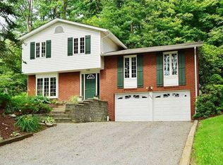 626 Westland Dr, Gibsonia, PA 15044