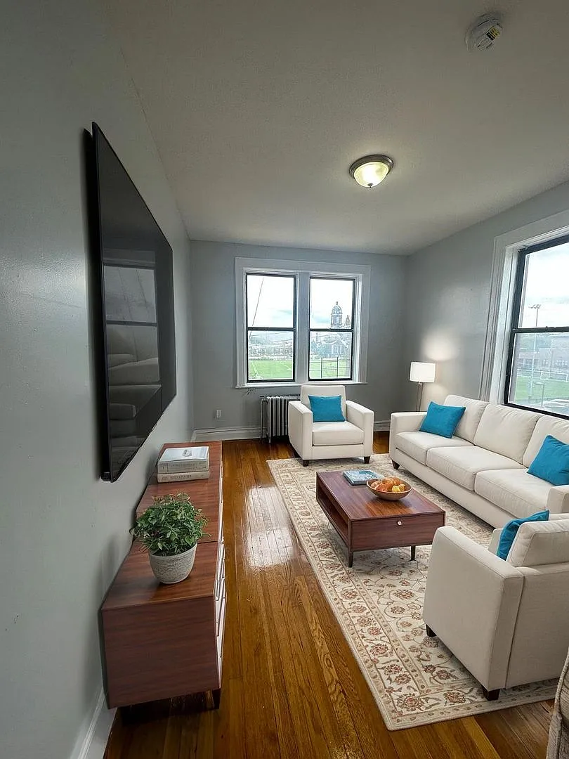 801 - Golden Crest 801 21st Street, LLC — Photo 2
