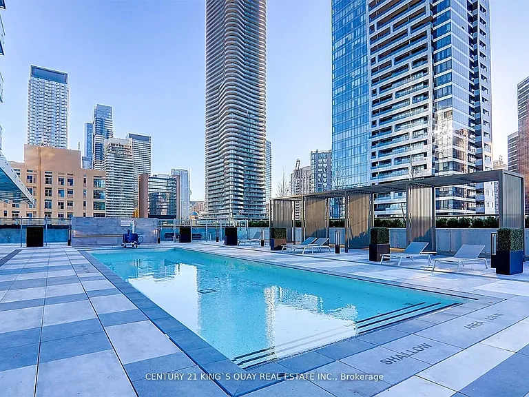 3 Gloucester St #3810 — Photo 4