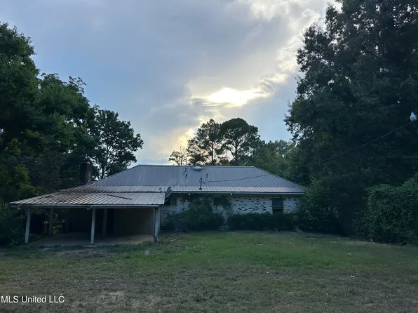 36 Pond Meadow Rd, Natchez, MS 39120