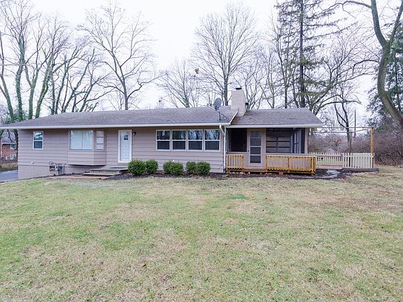 3rd image of 4575 Olentangy River Rd