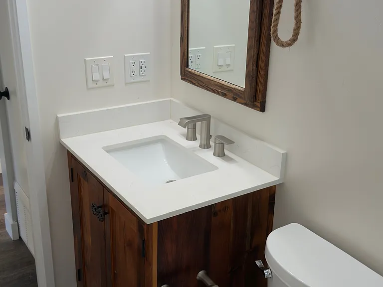 3293 Roland Dr — Photo 21