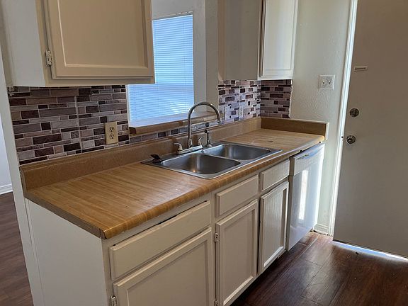 4th image of 5705 E Texas St APT 70