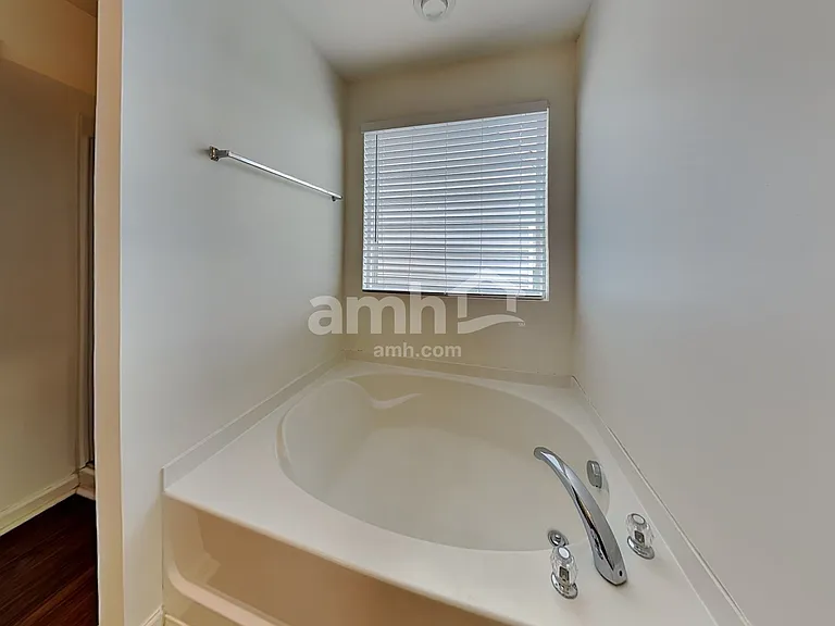 16511 Falconry Way — Photo 17