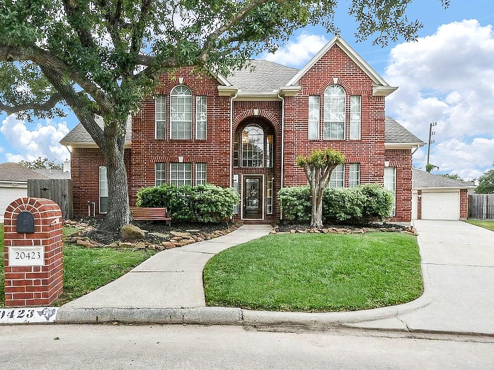 1st image of 20423 Forest Dr