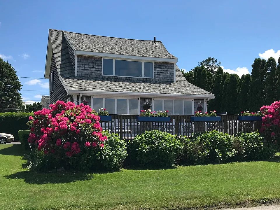 72 Common Fence Blvd