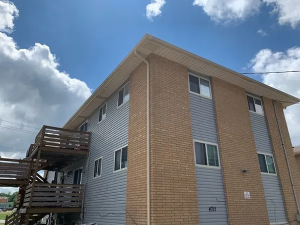 Knoll Crest - BLDG 3, 4711 12th Ave #3, Moline, IL 61265