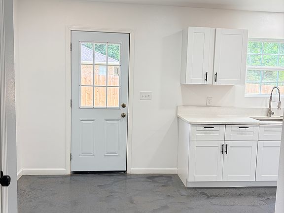 4th image of 2642 County Road 4209 #101