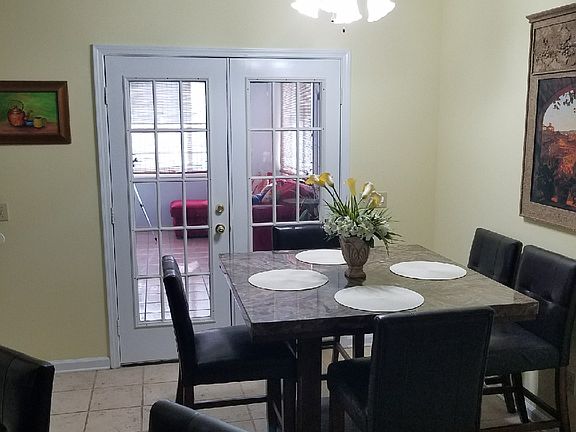 Kitchen nook