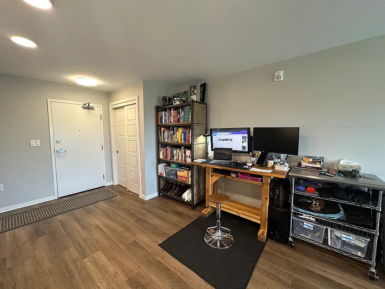 155 Peguis St #415 — Photo 8