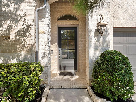 4th image of 28431 Sunrise View Dr