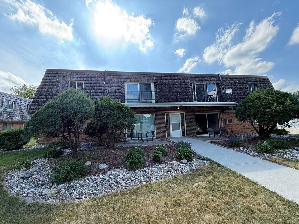 1st image of 2457 W Country Club Dr S APT G