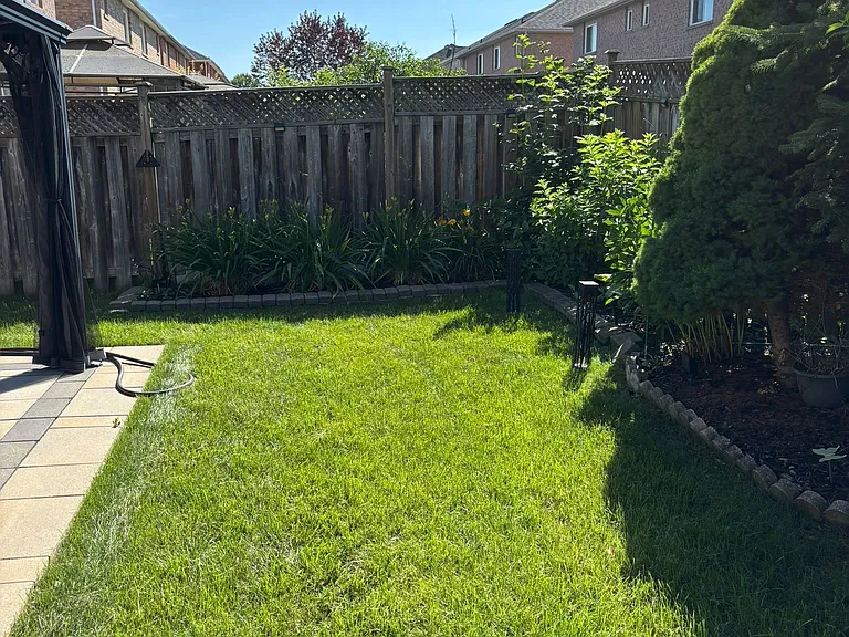 111 Edward Jeffreys Ave — Photo 23
