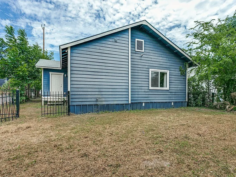 1201 S Palmetto — Photo 25