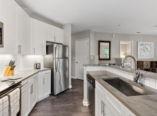 100 River Park Dr APT 343, Raritan, NJ 08869