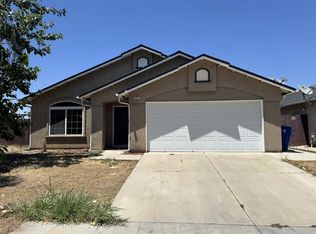 5619 E Pitt Ave, Fresno, CA 93727
