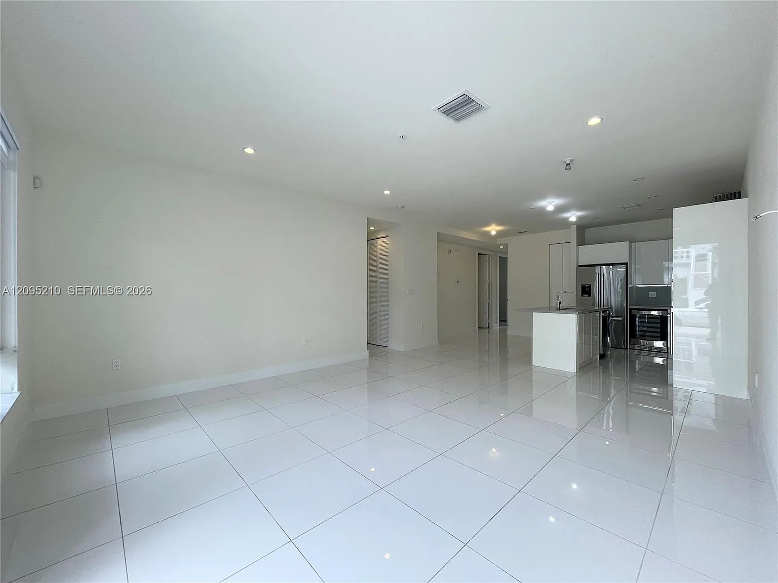 Landmark At Doral Condo N — Photo 4
