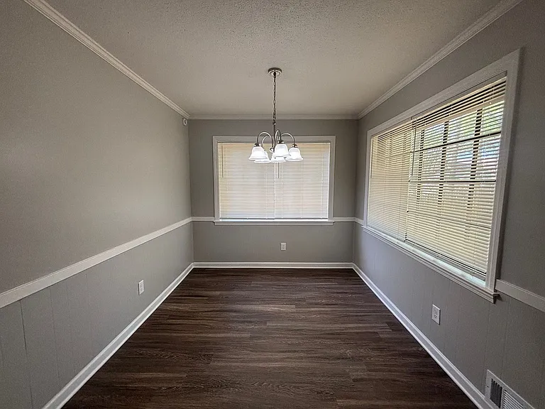 8280 Chippingham Dr — Photo 4