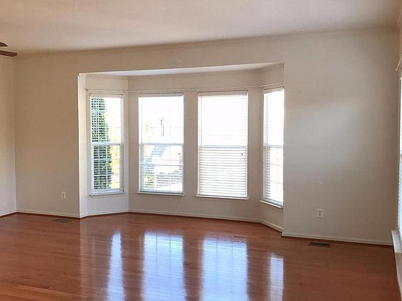 4th image of 6629 Hunter Creek Ln