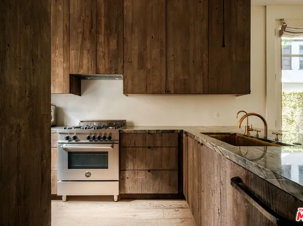 956 5th St #C, Santa Monica, CA 90403