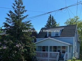 631 2nd Ave E #1, North Bay, ON P1B1M3