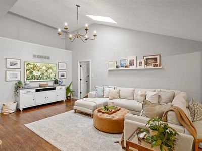 4100 W 74th St, Prairie Village, KS, 66208