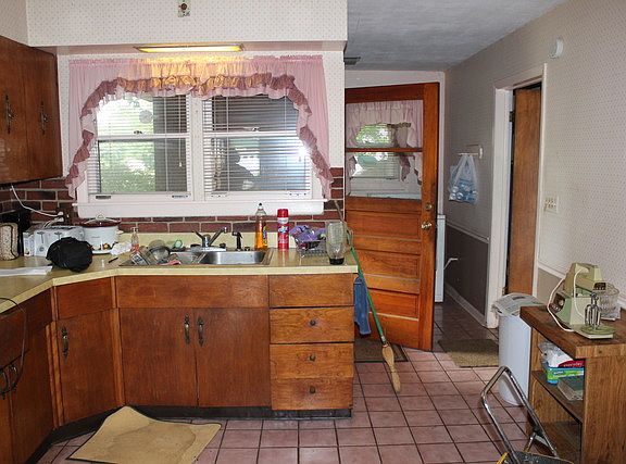 4th image of 34465 N Lake Shore Dr