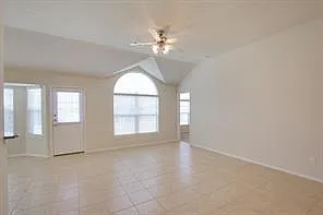 2635 Silky Ct — Photo 16
