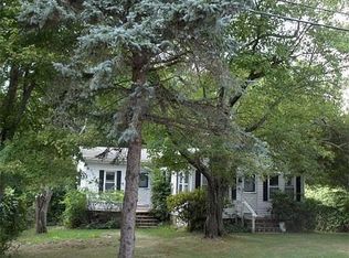 605 Old Post Rd, North Attleboro, MA 02760