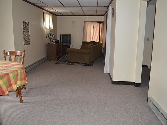 2nd image of 433 Cedar St #2