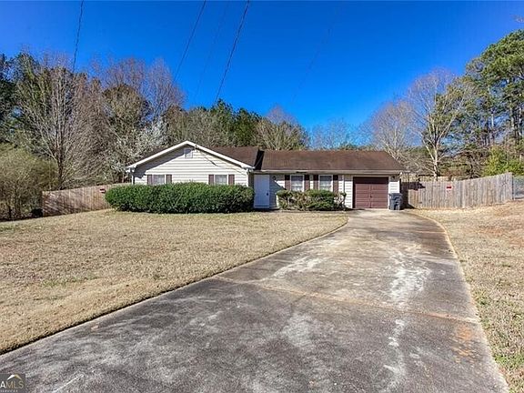2nd image of 105 Valley Ct