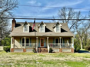 44 Walnut St, Friendship, TN 38034