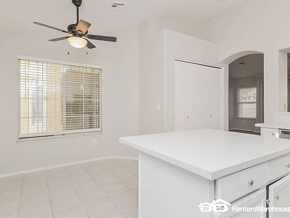 5th image of 1524 Blanco Dr