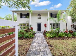 6900 SW 104th St, Pinecrest, FL 33156