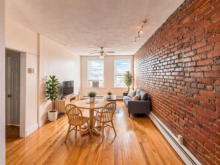 210 Chestnut Hill Ave #6 — Photo 1