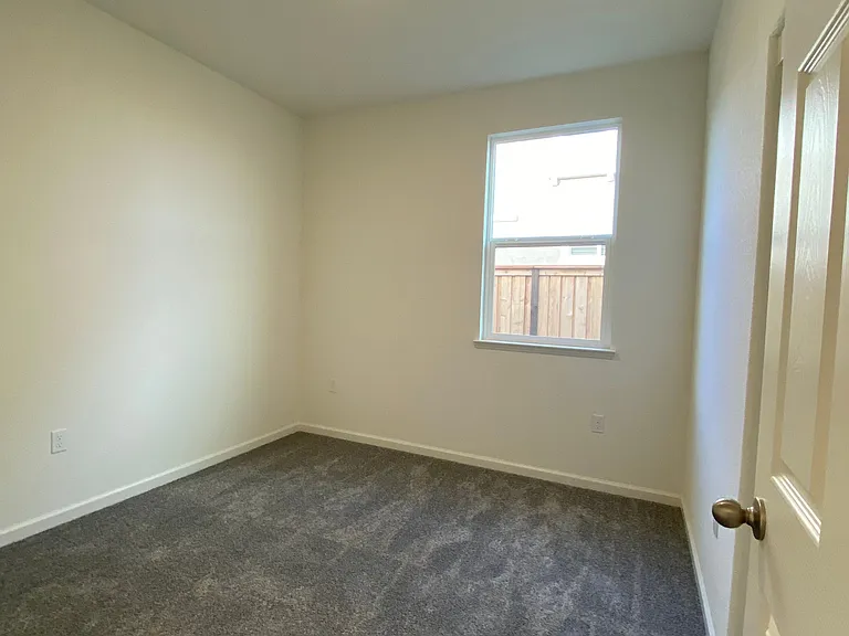 660 Broadfork Cir — Photo 17